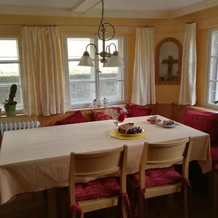 In Mutter's Stube